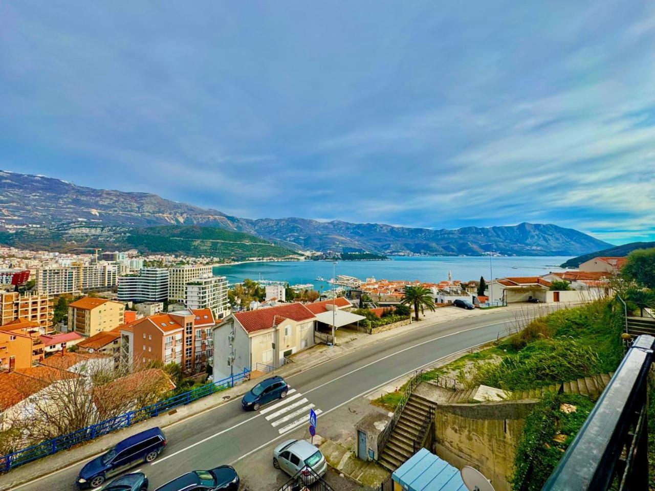 Sea View Studio Terminal Budva Extérieur photo